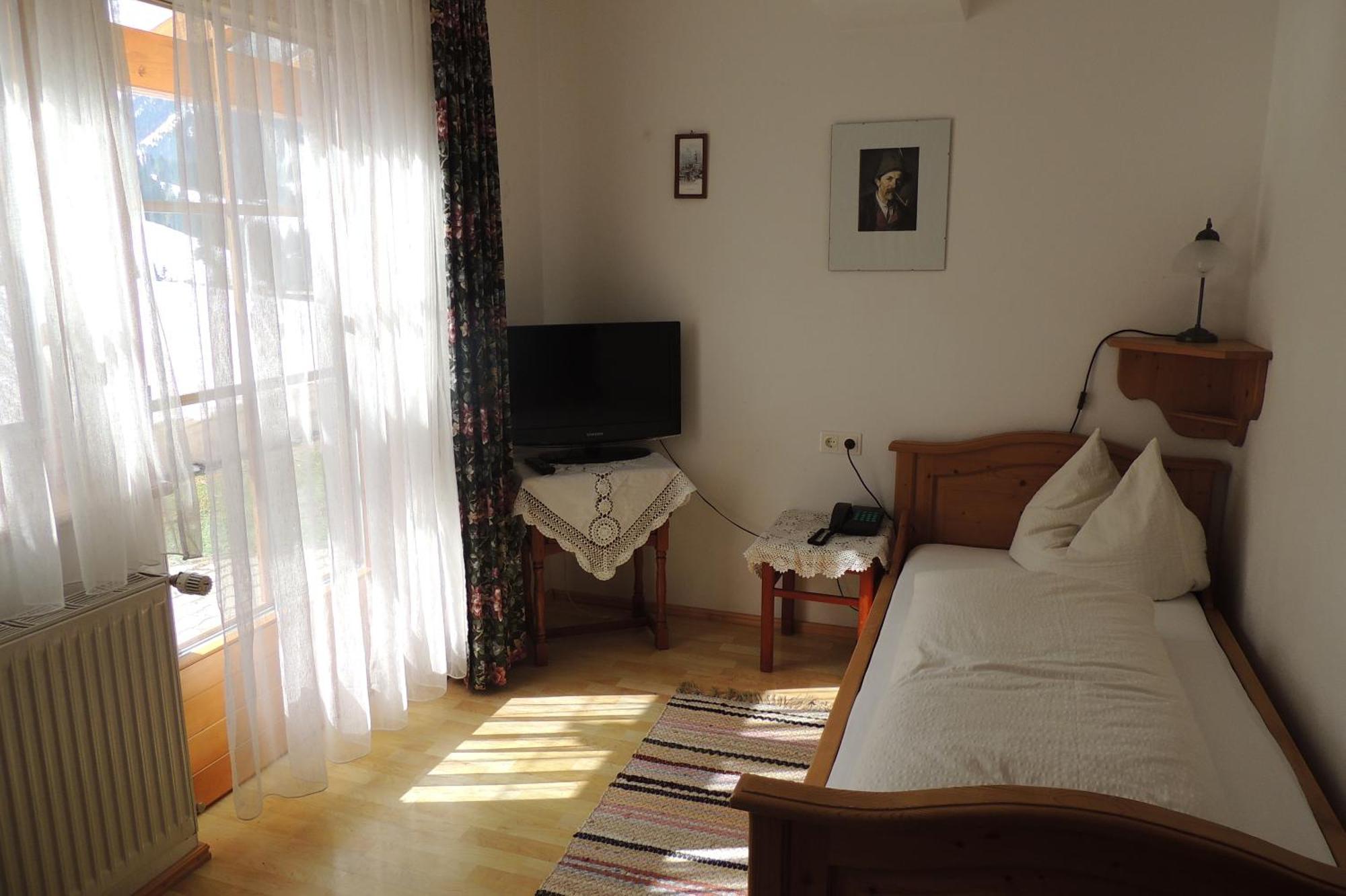 Pension Gatterer マリア・ルッガウ 部屋 写真